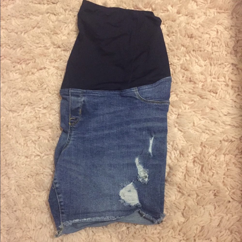 Matching Isabel ripped Jeans & Jean shorts
